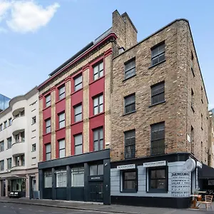 Hotell 64, London